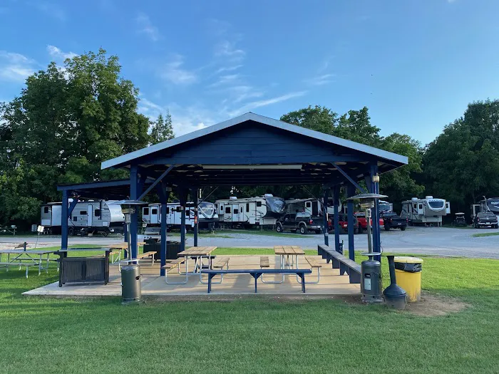 Nashville North RV Resort Picture 1