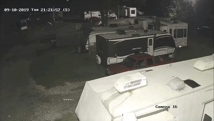 I-440 RV Park and Camper Picture 1