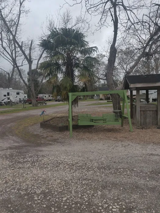 Pecan Grove Motor Home RV Park Picture 2