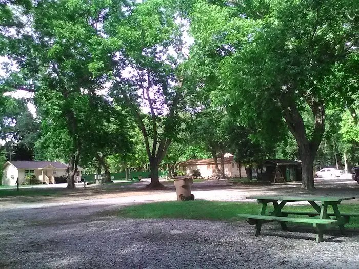 Pecan Grove Motor Home RV Park Picture 10