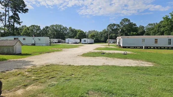 Magnolia Mobile Home Park Picture 6