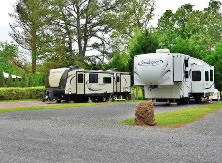 Waters Edge RV Park and Marina