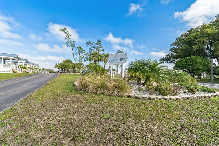Sandbar 55+ RV and Home Community Picture 9