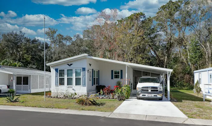 Imperial Oaks Mobile Home Park Picture 6