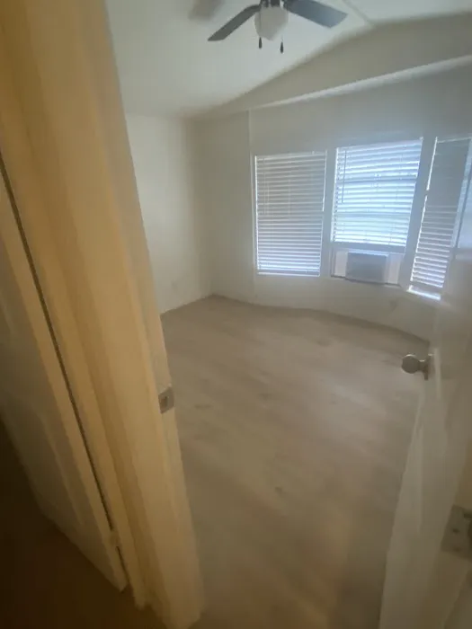 Marks Mobile Home Park Picture 4