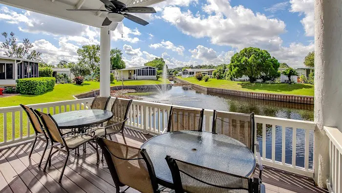 Lakeshore Landings Picture 3