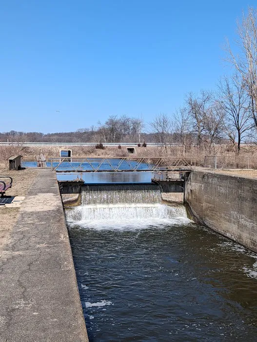 Hennepin Canal Lock 11 - campground Picture 5
