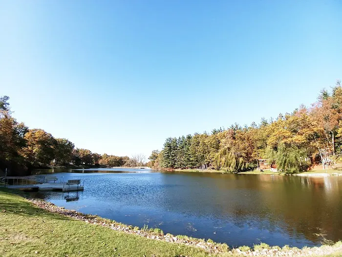 Woodhaven Lakes Picture 9