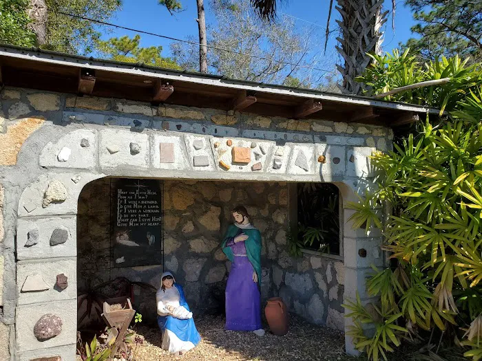 Christmas RV Park Picture 7