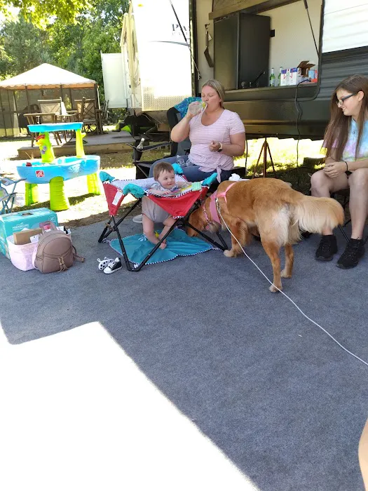 Green River Oaks Camping Resort Picture 8