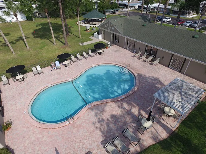 Pickwick Village Picture 8