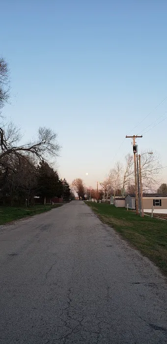 Rolling Meadows Mobile Home Community Picture 8