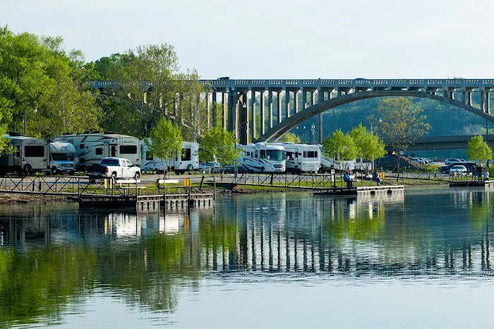 Branson Lakeside RV Park Picture 4