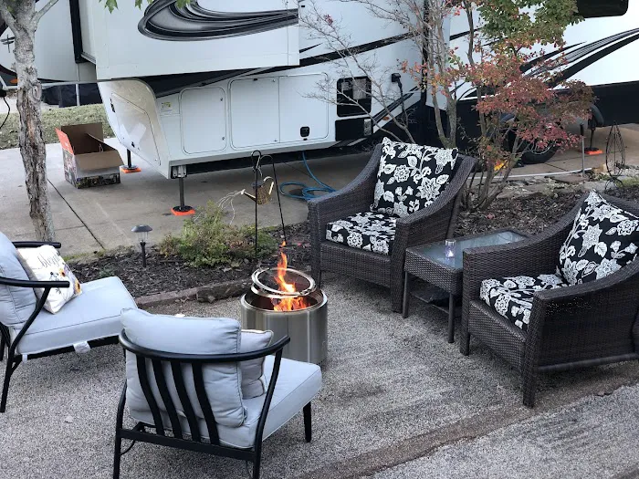 Ozarks Luxury RV Resort on Table Rock Lake Picture 5