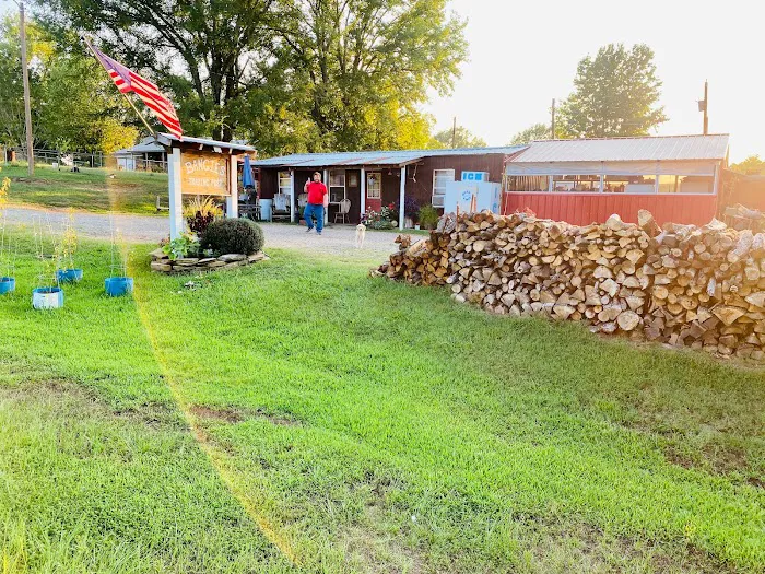 Shade Tree Rv Park Picture 5