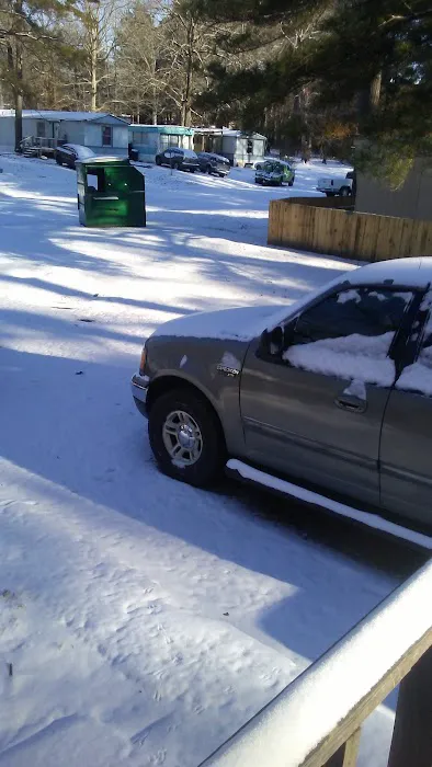 Southern Pines Mobile Home Park Picture 1