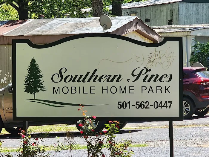 Southern Pines Mobile Home Park Picture 10