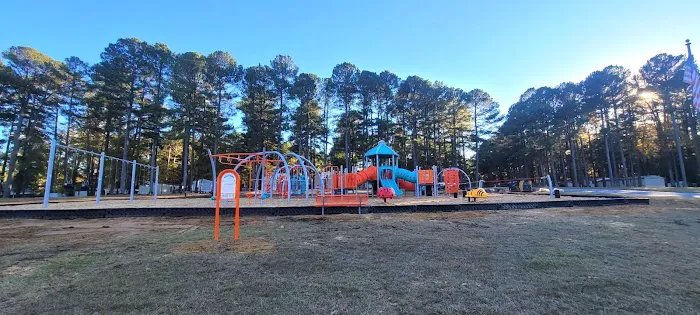 Cool Springs Pointe Mobile Home Park Picture 2