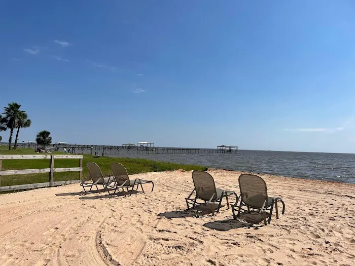Bay Palms RV Resort Picture 7
