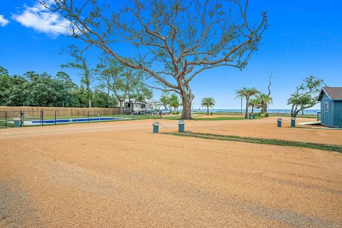 Dockside RV Resort & Alabama Gulf Coast Campground Picture 3