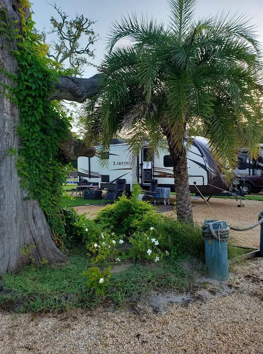 Dockside RV Resort & Alabama Gulf Coast Campground Picture 7