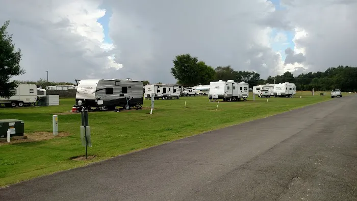 Eagle's Landing RV Resort Picture 3