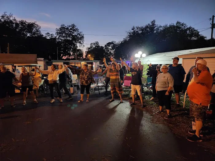 Bahr's RV & Mobile Home Owners Cooperative Picture 4