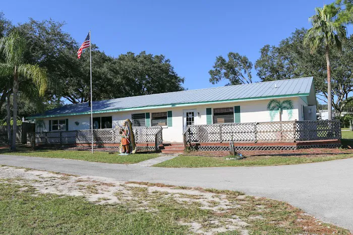 THE OAKS AT ZEPHYRHILLS Picture 7