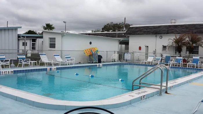 Country Aire Village Picture 6