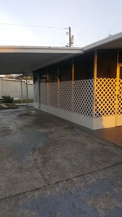 Tree Lane Village Mobile Home Park Picture 4