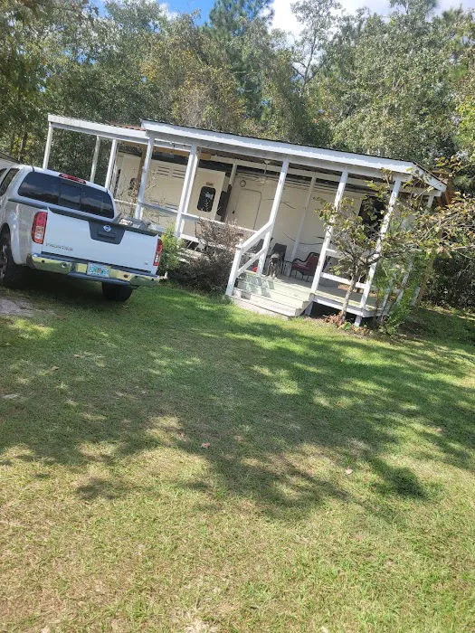 The Hideaway Campground Picture 3