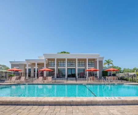 Lakeshore Villas