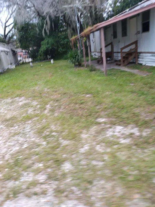 Breezewood Mobile Home Park Picture 9