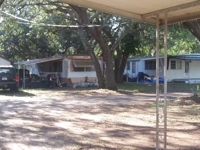 Breezewood Mobile Home Park Picture 7
