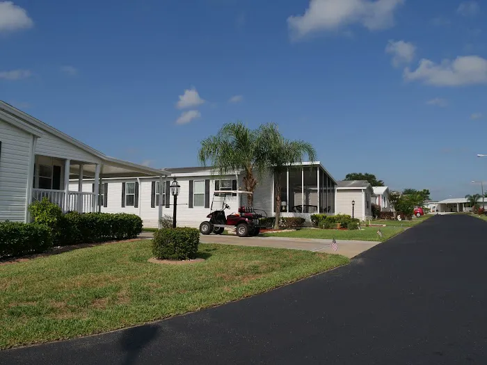 Crystal Lake - Zephyrhills Picture 1