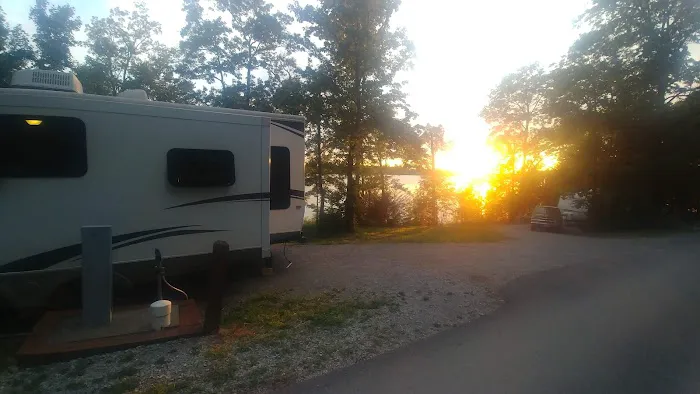 Poole Knobs Campground Picture 4