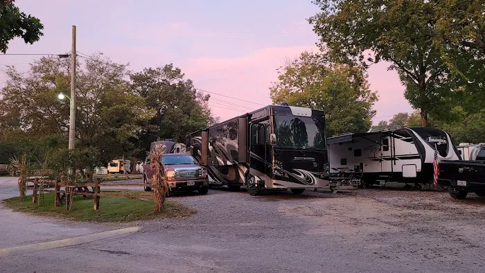 Nashville I-24 Campground. Picture 4
