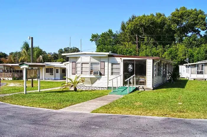 Andy's Travel Trailer Park Picture 7