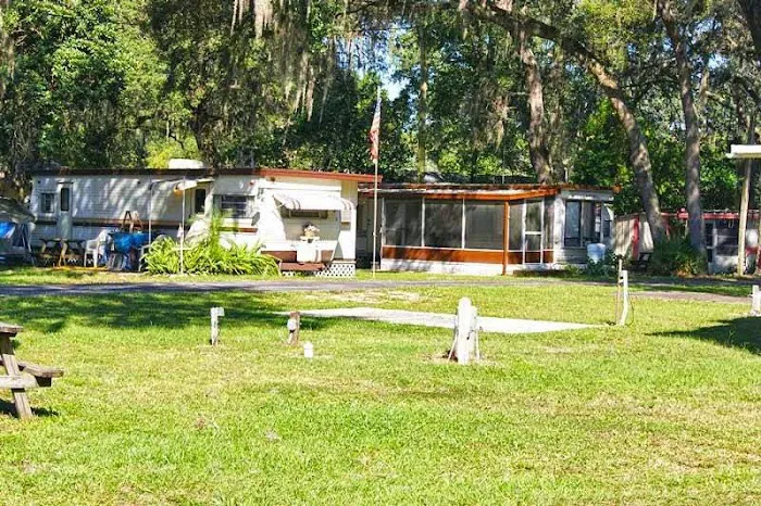 Andy's Travel Trailer Park Picture 5