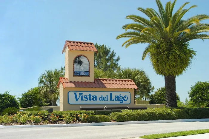 Vista Del Lago Picture 6