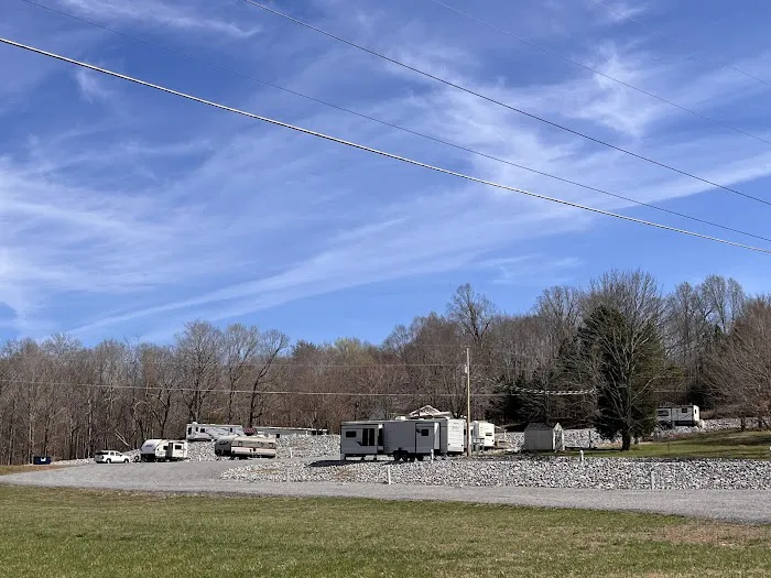 Rockcastle RV Picture 6