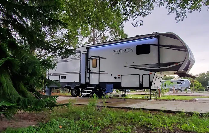 Rainbow Chase RV Resort Picture 9