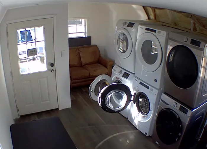 Sirls Rd Campground and Laundromat Picture 5