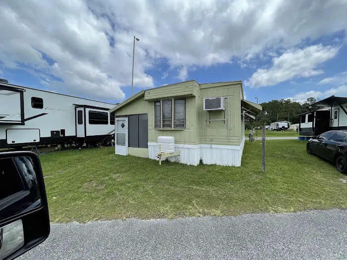 Sherwood Forest Manufactured Home Picture 7