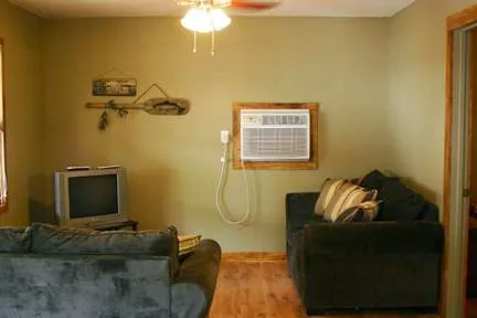 Dryden Bay Campground & Cabin Picture 1