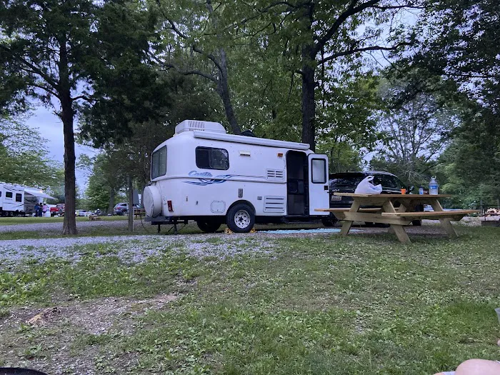 Hilltop Campground Picture 7