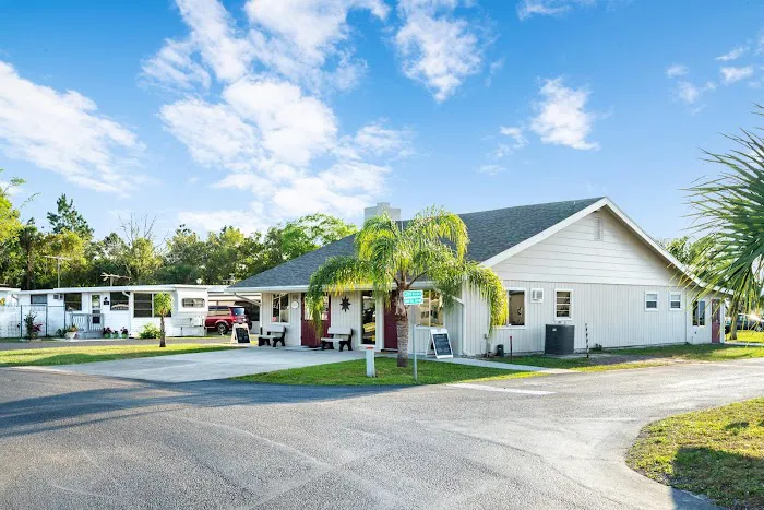 Holiday Village RV Park | Titusville, FL Picture 2