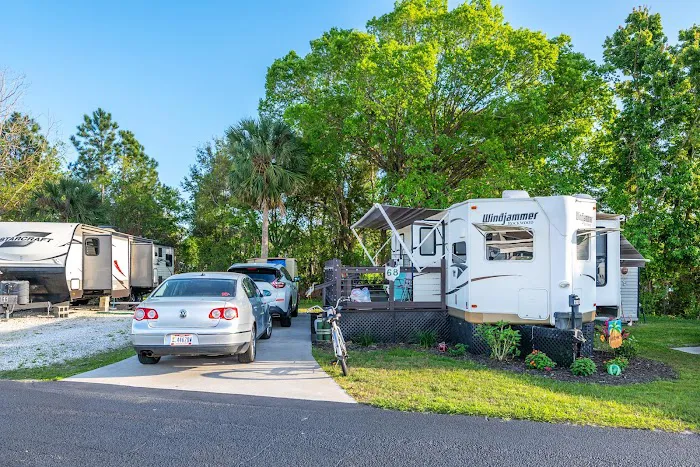 Holiday Village RV Park | Titusville, FL Picture 5