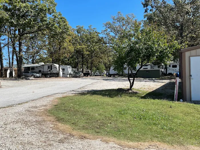 Carson’s Country RV Park Picture 4