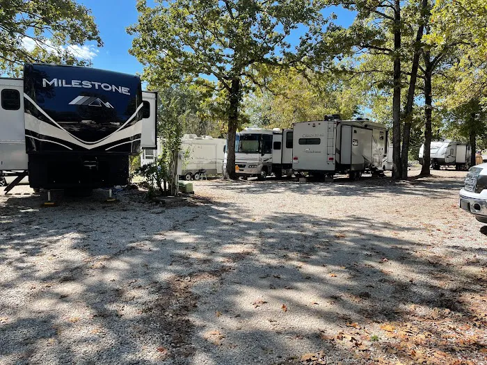 Carson’s Country RV Park Picture 8